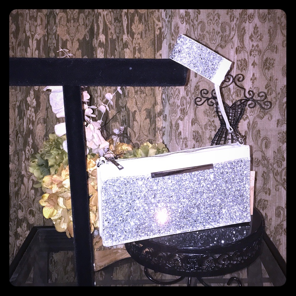 Ohhh The Possibilities Purse